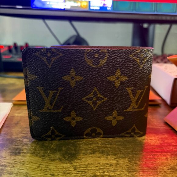 Louis Vuitton Monogram Multiple Wallet (M60895)